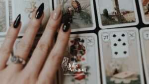 Mehr über den Artikel erfahren Große Tafel Lenormand