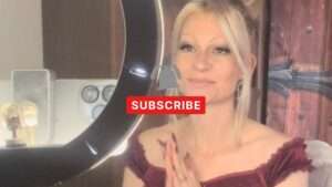 YouTube Kartenlegen Tarot Lenormand YouTuberin Julis Arkana